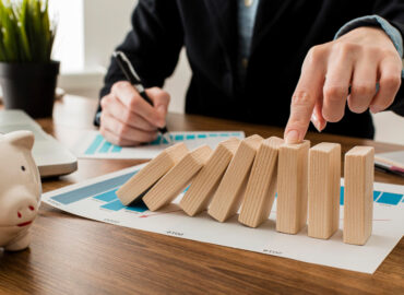 businessman-office-with-wooden-blocks(1) businessman-office-with-wooden-blocks(1)